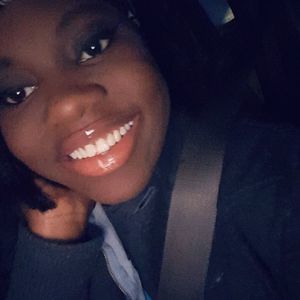 Meet your Posher, Naomi